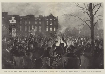 Gud bevare dronningen! Scene utenfor Buckingham Palace natt til fredag 9. mars, synger nasjonalsangen ved et signal gitt av Coloured Fire
